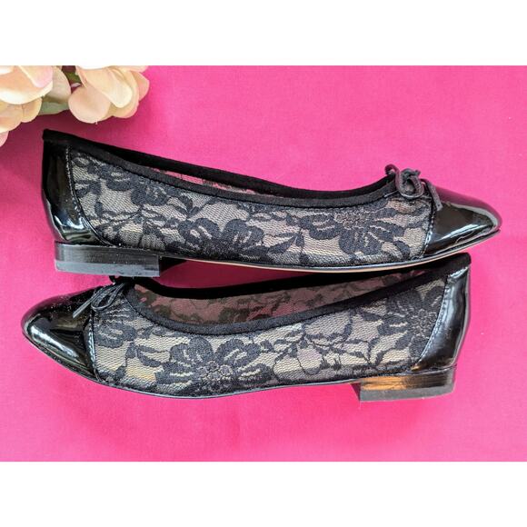 NEW Marc Fisher Jodi Black Leather Ballet Flats Floral Lace Cap Toe Bow Size 5.5 - Picture 2 of 12